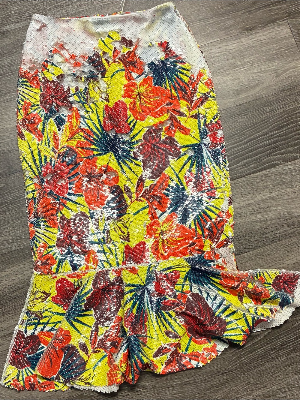 Brand New Zara Vibrant Yellow Tropical Sequin Mermaid Skirt. SZ S
